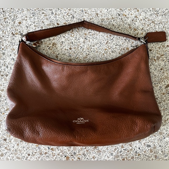 COACH large Scout Hobo Leather Handbag - ALWAYS ACCEPTING OFFERS - - Picture 6 of 7